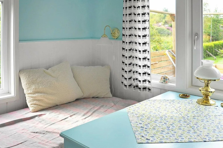 Room 4 of 15