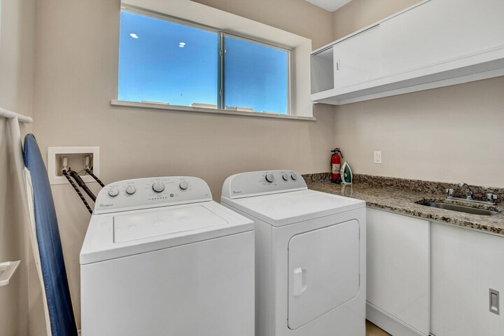 Laundry 28 of 46