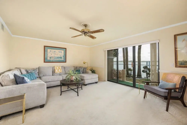 Image of Intercoastal Dreams 102
