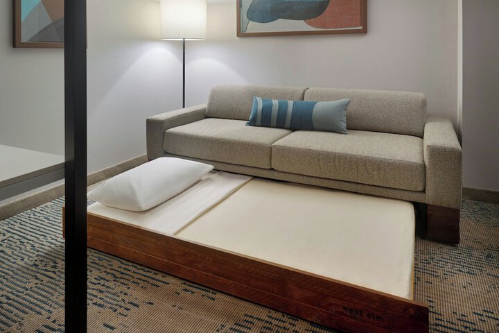 Room 3 of 17