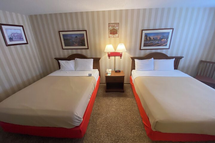 Room 44 of 106