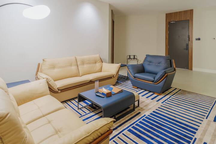 Room 11 of 23