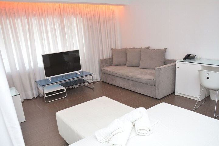 Room 29 of 38