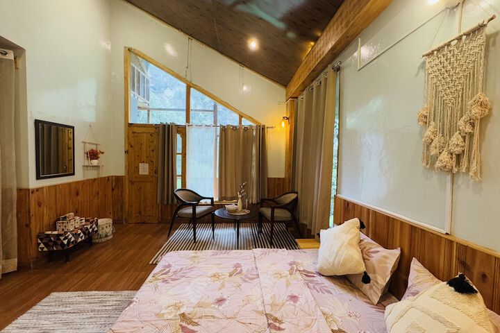 Room 3 of 21
