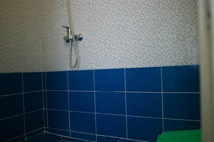 Room 7 of 30