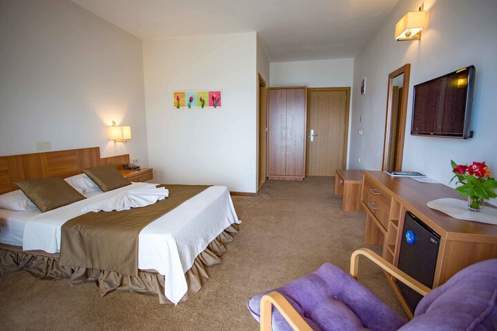 Room 29 of 97
