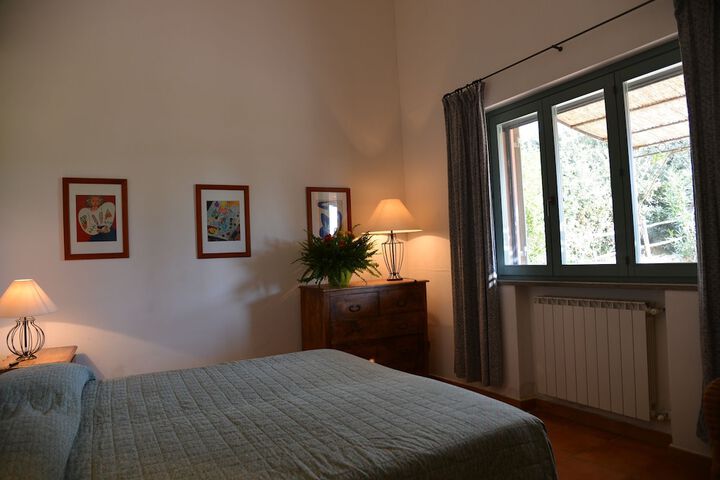 Room 2 of 47