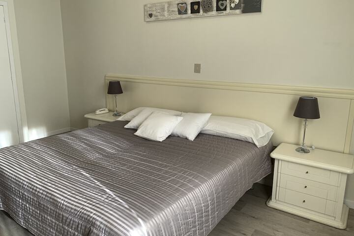 Room 21 of 154