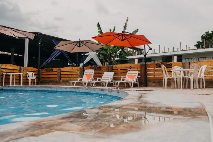 Pool 20 of 32