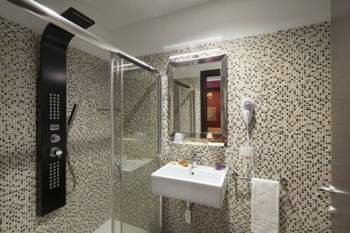 Clean Restrooms