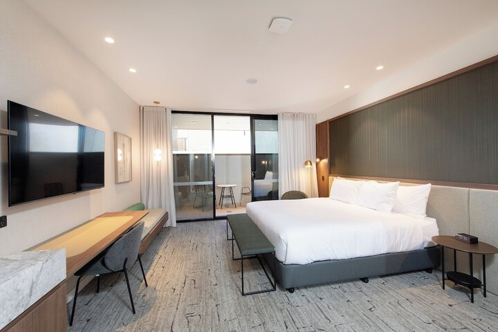Room 4 of 52