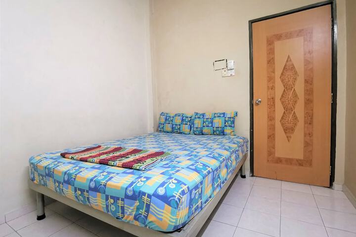 Room 16 of 36