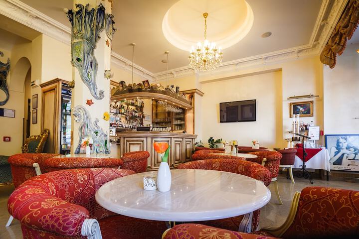 Hotel Lobby