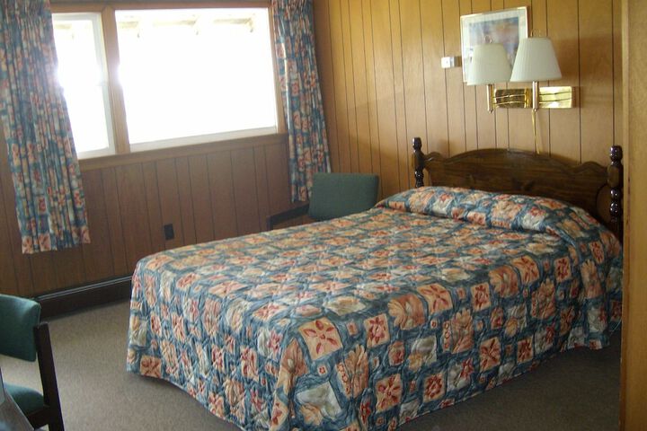Room 8 of 31