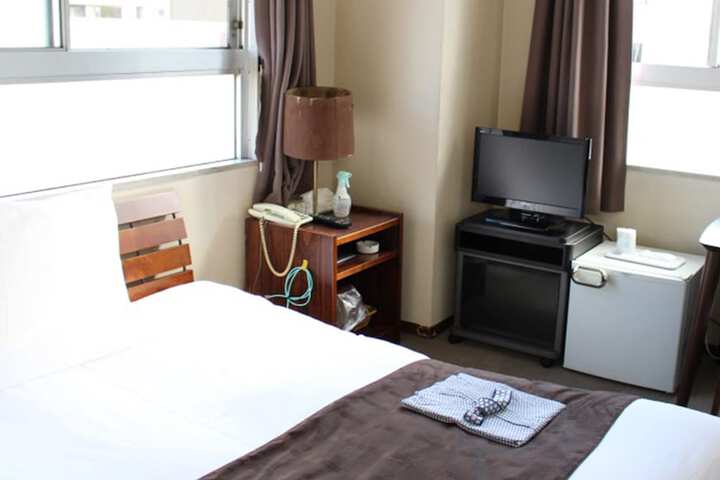 Room 30 of 74