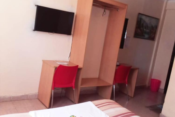 Room 16 of 21