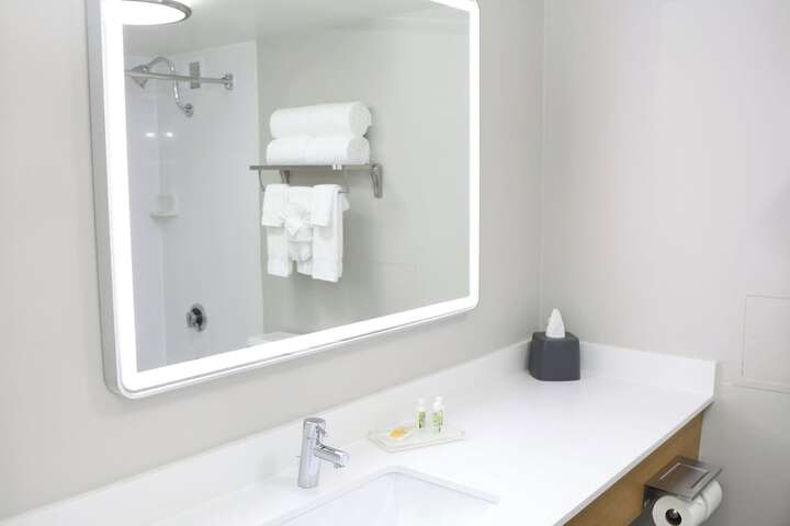 Room 42 of 81