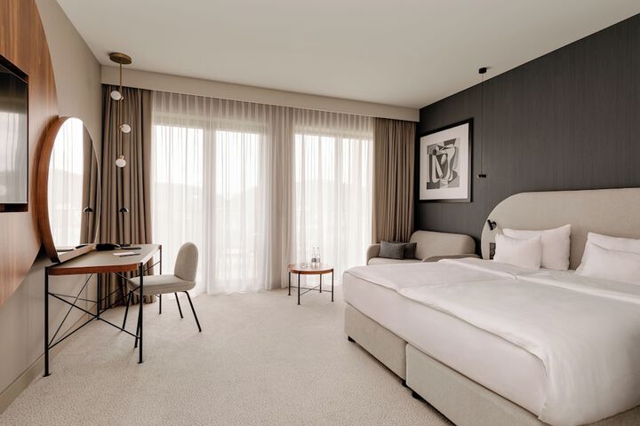 Room 46 of 153
