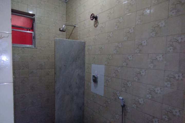 Room 4 of 6