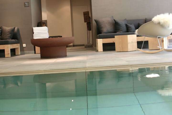 Pool 24 of 69