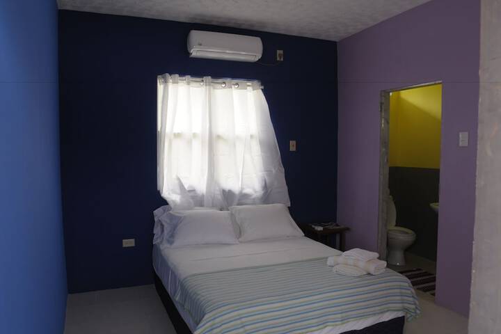 Room 52 of 96