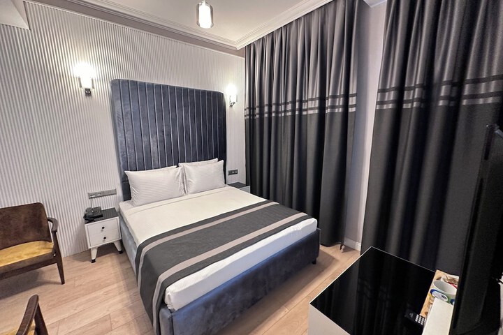 Room 26 of 71