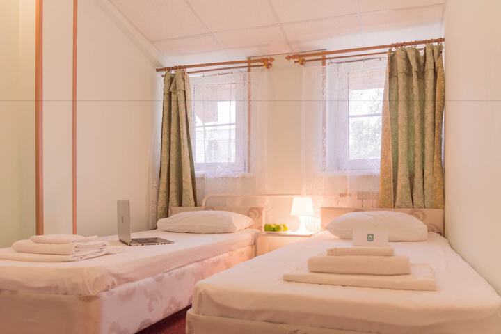 Room 10 of 73