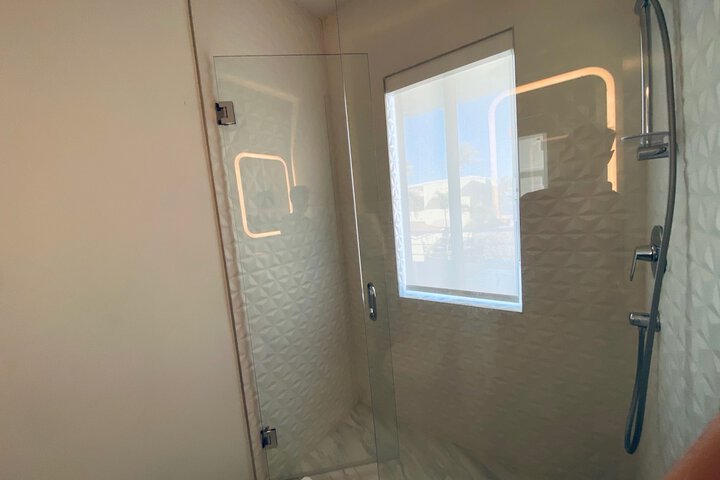 Room 79 of 174