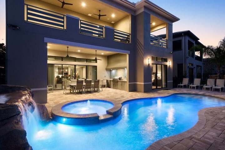 Pool 41 of 62