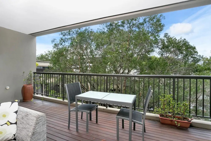 Terrace/Patio 3 of 5