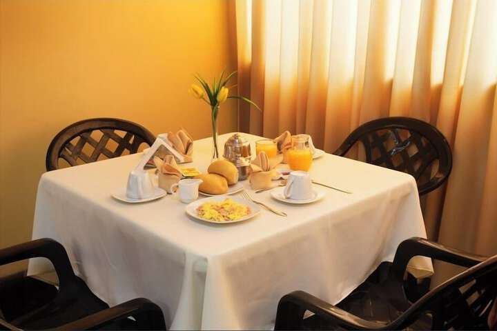 Breakfast/Coffee Service 18 of 20