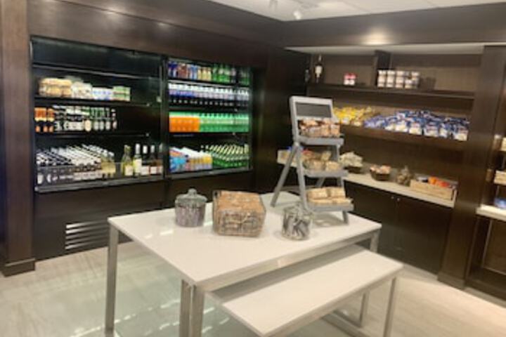 Snack bar