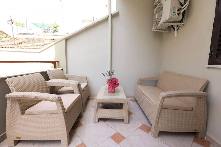 Terrace/Patio 28 of 73