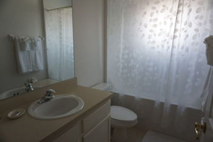 Room 26 of 268