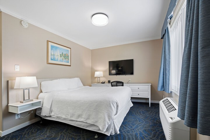 Room 15 of 42