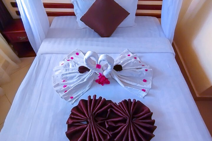 Room 8 of 43