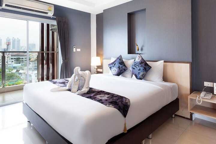 Room 21 of 35