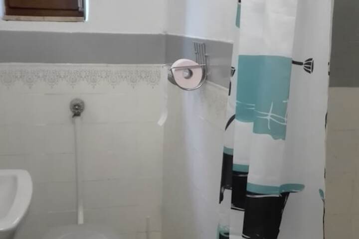 Room 8 of 15