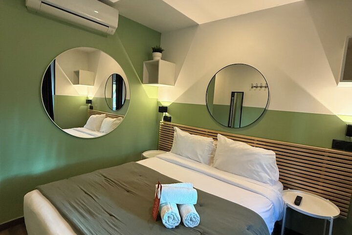 Room 61 of 76