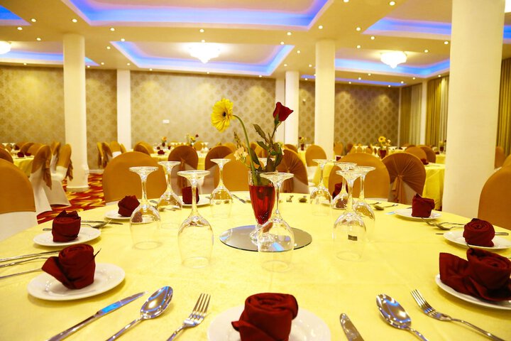 Ballroom/Hall 2 of 4