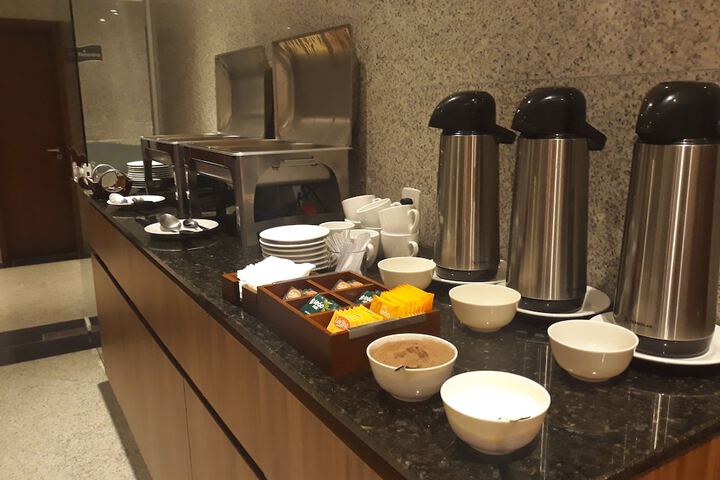 Breakfast/Coffee Service 27 of 34