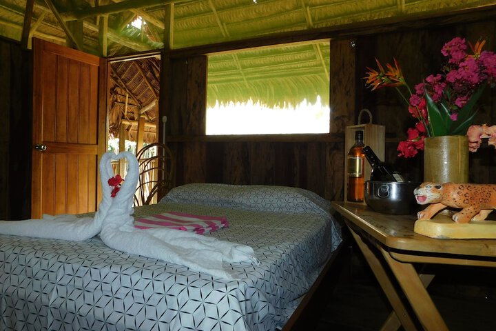 Room 10 of 37