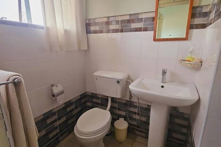 Room 9 of 25