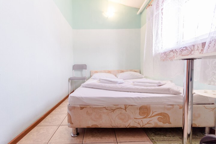Room 33 of 73