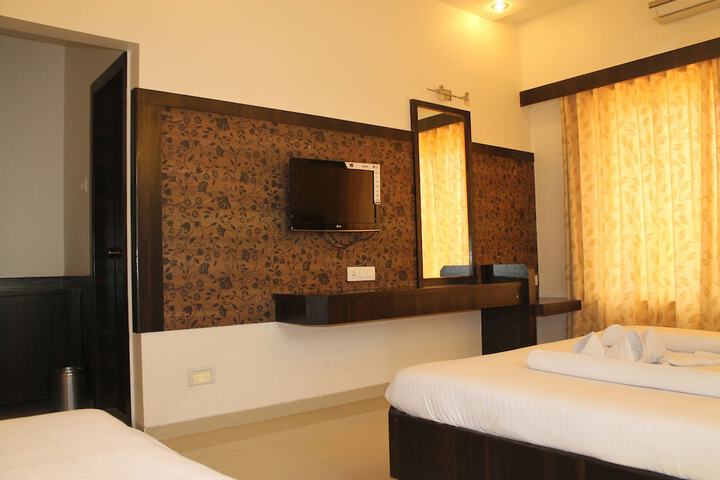 Room 16 of 64