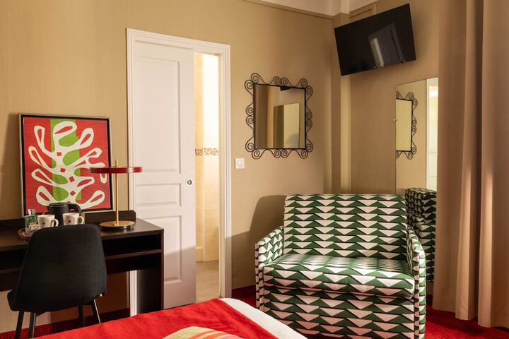 Room 31 of 60