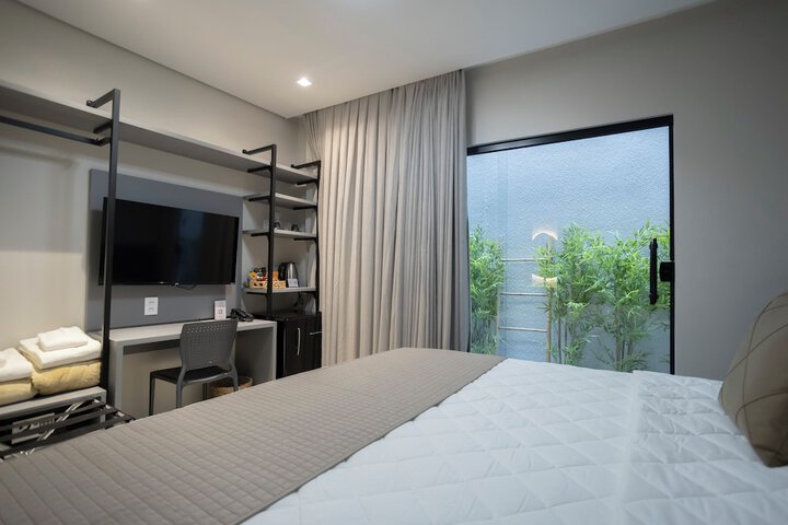 Room 14 of 30