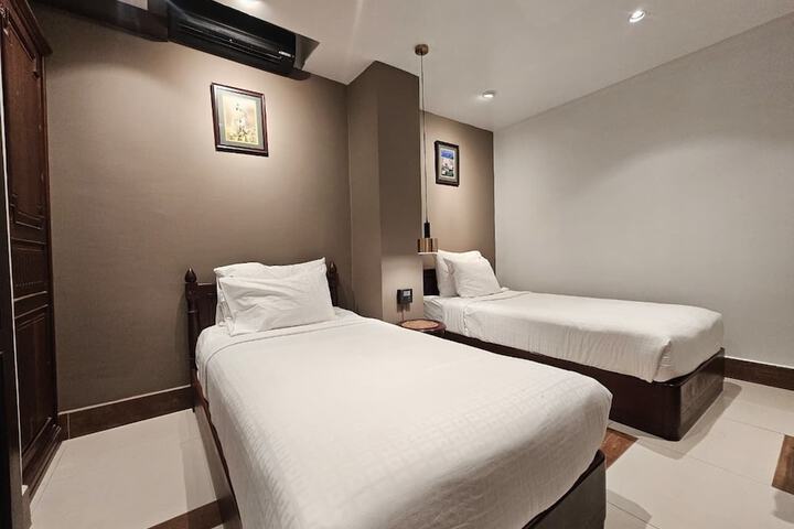 Room 56 of 110