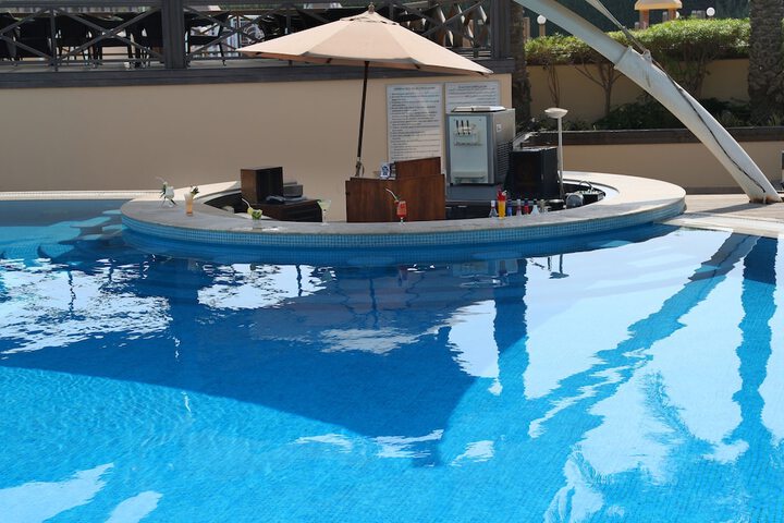 Pool 104 of 123