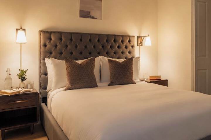 Room 4 of 27